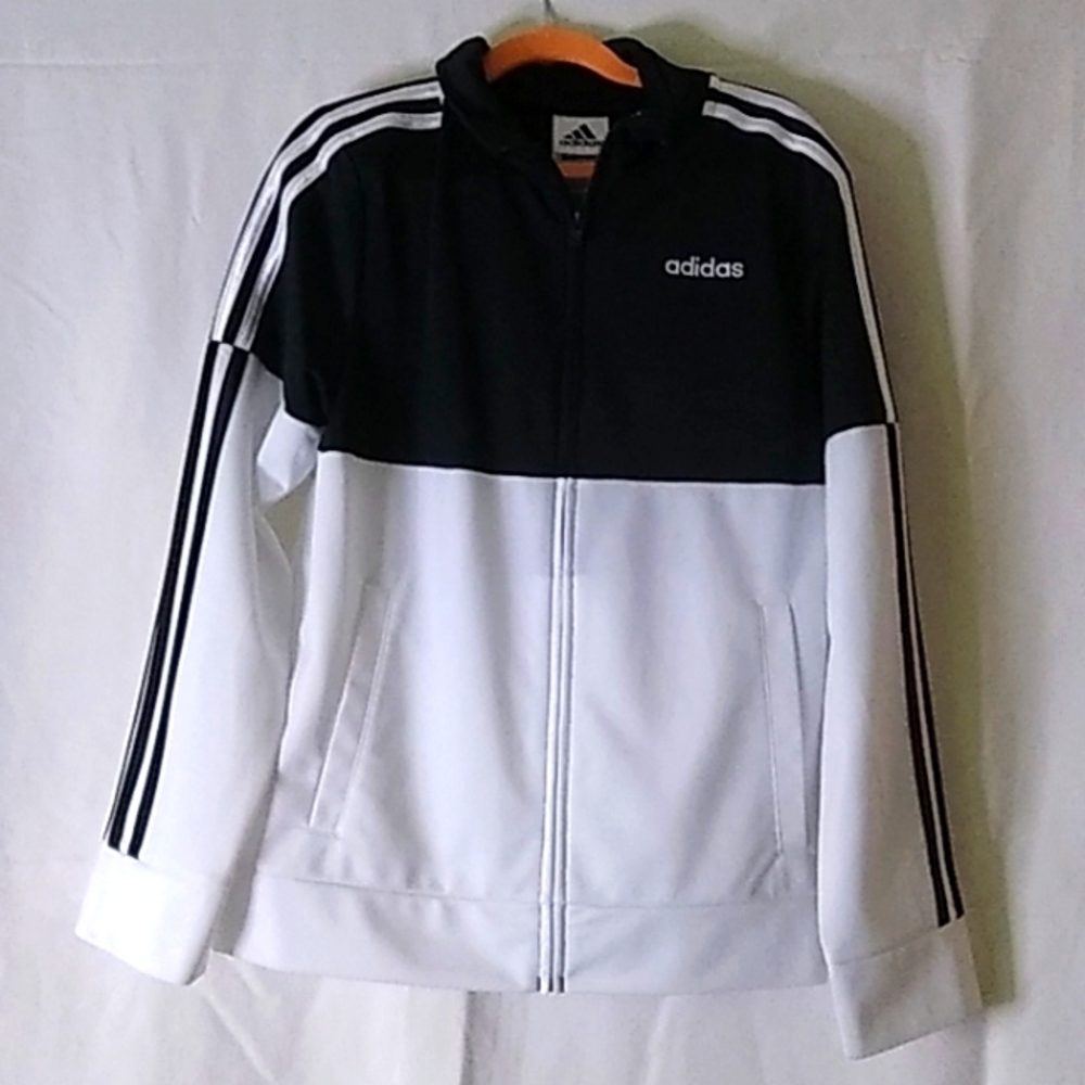 Adidas size 10/12 colors black and white
